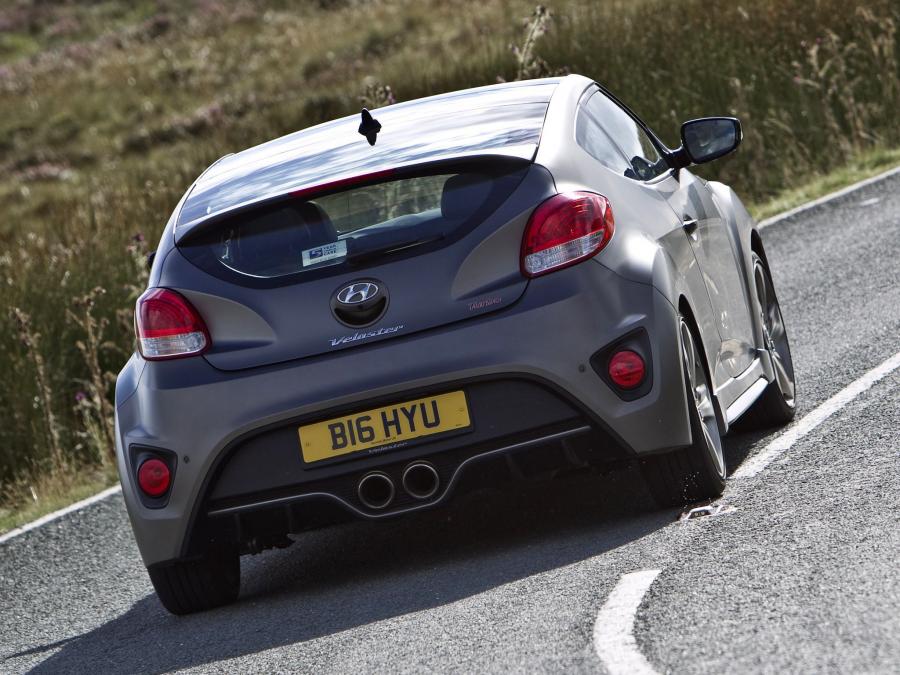  Hyundai Veloster Turbo SE 2012 года  (UK) (фото 14 из 18)